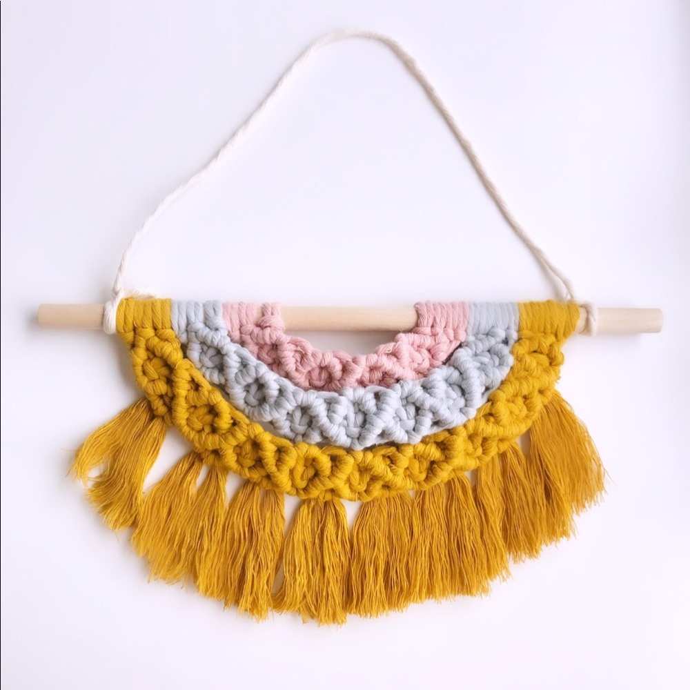 ✨HANDMADE✨ macrame tricolored wall hang